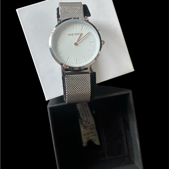 Nine West Watch, Bracelet & Earrings Set 💕 - Picture 10 of 11